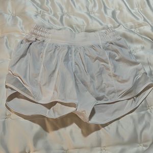 Lululemon hotty hot shorts